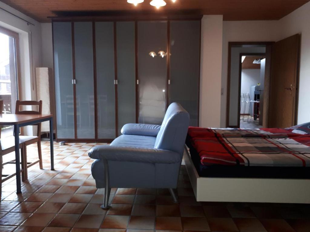 Karl-Stieler-Str. One Room In A 2 Room Appartment ; Lot Space Bruckmühl Extérieur photo